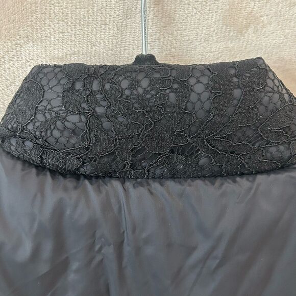 Roz & Ali Vest Women’s Size M Black Lace Front Full Zipper Snap Closure Puffer - Picture 5 of 12